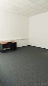 PRONÁJEM KANCELÁŘE VE ZLÍNĚ 44m2 - 3