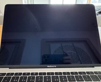MacBook Air JAKO NOVÝ - 3