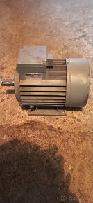 Třífazový elektromotor 2,2kW,, 2855 ot/min - 3