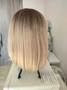 Nové světlé blond mikádo s ofinkou a přirozeným odrostem - 3