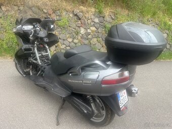 Prodám SUZUKI BURGMANN 650 - 3