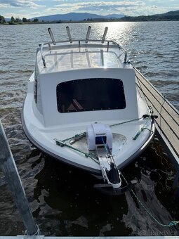 Kajutová loď 555 FISH s motorem SUZUKI 20HP vč. vleku - 3