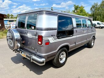 1989 Dodge B-250 RAM VAN Bivouac Conversion | PERFEKTNÍ STAV - 3