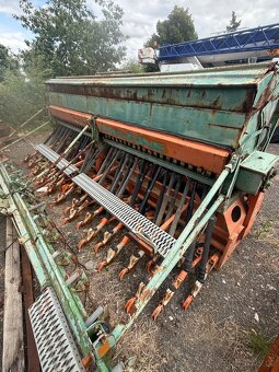 Secí stroj Amazone RPD 401 - 3