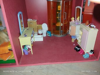 Domeček pro panenky, hracky Barbie - 3