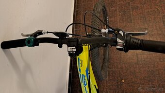 Horské kolo GT stomper prime 26 neon - 3