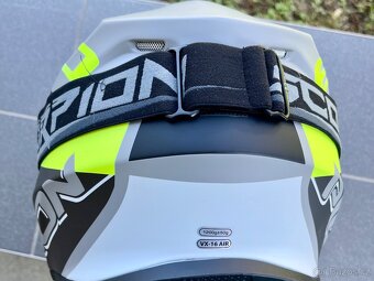 Scorpion VX-16 Air Helma Motocross - 3