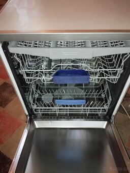 Volně stojící nerezová myčka zn.Siemens - 3