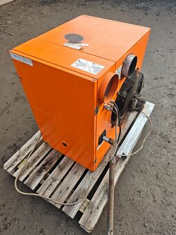 Plynové topení ROBUR F 30 N - 3