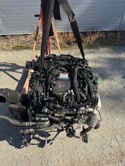 -----LAND ROVER RANGE ROVER 3.0 D V6 BiTURBO----- - 3