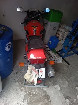 Honda CBR 600f pc23 63kw - 3