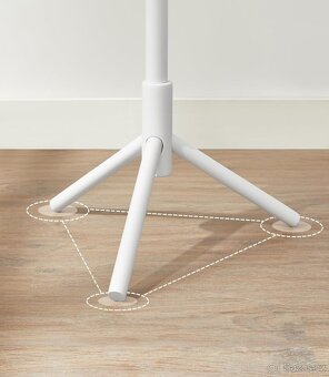 Nový rostoucí stojanový věšák - 3