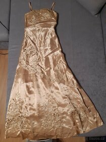 Zlaté plesové šaty - 3