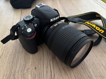 Nikon D3200 + NIKKOR 18-105mm + příslušenství - 3