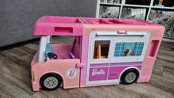 Barbie karavan + 17 Barbie - 3