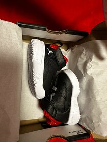 boty Jordan Max Aura 3 - 3
