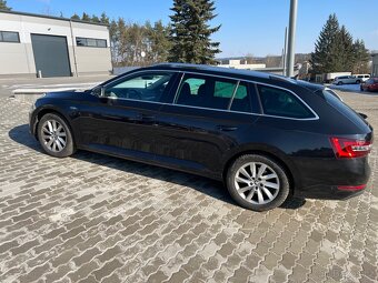 Škoda Superb 2016 4x4 140kw Laurin&Klement - 3