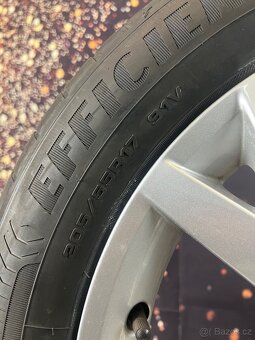 Škoda octavia 4 LYRA 205/55r17 alu kola+ pneu - 3