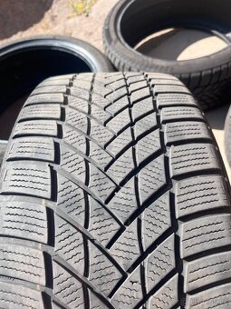 Matador Nordica 235/40 r19 - 3