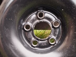 Disky se zimní pneu 195/65 R15 - 3
