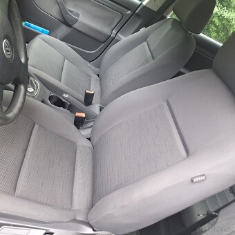 Volkswagen GOLF 5 - 3