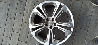 Originál hliníková kola Audi R20,5x112 - 3