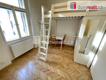 Pronájem 1+kk 22m2 P5 Smíchov zařízený po rekonstrukci cihla - 3