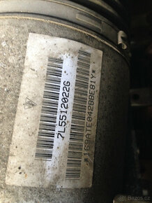 Porsche Cayenne 4,5 V8 2005 - dily - najeto 110tis.km - 3