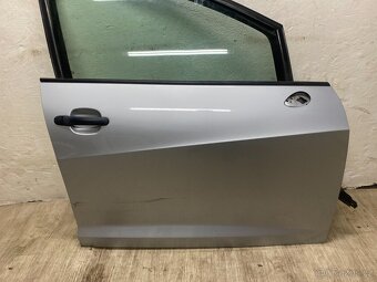 SEAT IBIZA 6J 2008-2017 - PRAVÉ PŘEDNÍ DVEŘE LS7Y - 3
