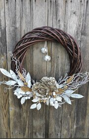 Zimní vánoční věnec, průměr 40cm, s materiálem 54cm - 3