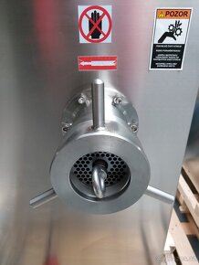 Řezačka masa Mlýnek na maso Řeznický vlk JR 100 JR 120 - 3