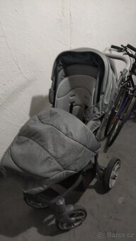 Kočárek trojkombinace. - 3