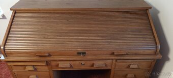 Psací stůl s roletkou - 3