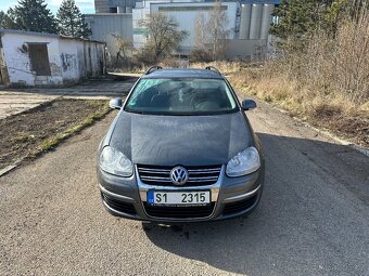 VW Golf 5 1.6mpi - 3