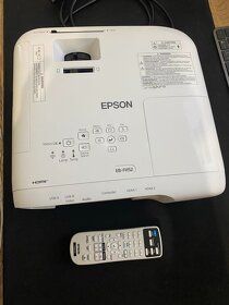 Projektor Epson EB-FH52, zánovní - 3