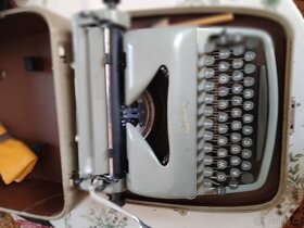 Starožitný psací stroj - 3