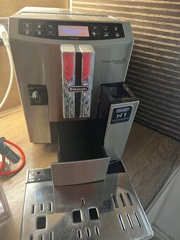 Prodám kávovar delonghi primadonna S evo - 3