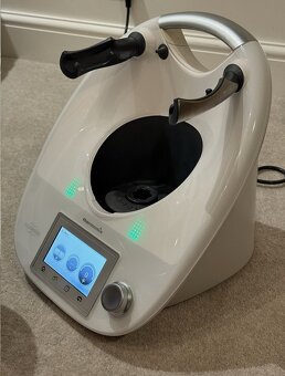 Thermomix TM5, krásný stav - 3