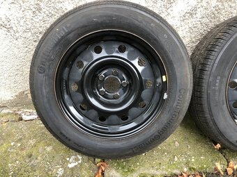 Celoroční Continental 215/65 R17 - 3