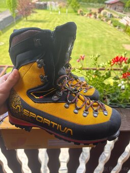 La Sportiva Nepal Cube GTX Men (21K) yellow - 3