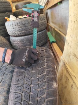Blizzak 205/55 R16 zimní - 3