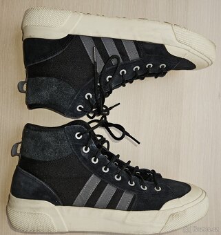 Prodám kotníkové boty Adidas černé vel. 44, jako nové - 3