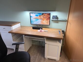 Dřevěný nábytek do jídelny s pracovnou - 3