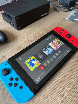 Nintendo Switch + 8 her – TOP stav, komplet balení - 3