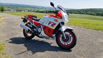 Yamaha FZ750 Genesis 1988 - 3