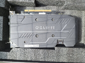 Gigabyte GTX 1660 SUPER OC 6GB - 3