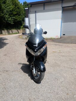 Suzuki Burgman 125 - 3