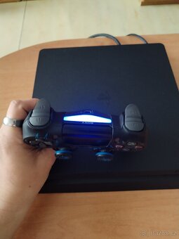 PS4 Slim - 3