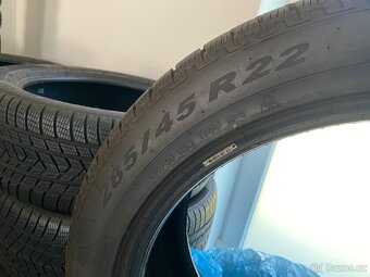 Zimní pneu Pirelli R22 285/45 - 3