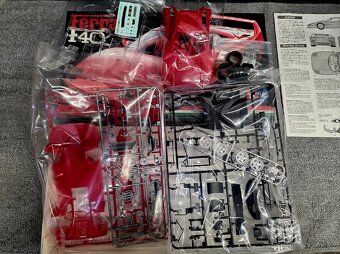 Ferrari F40 Tamiya 1/24 - 3